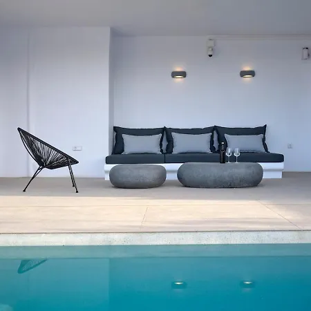 Lefkes Breeze Villa *